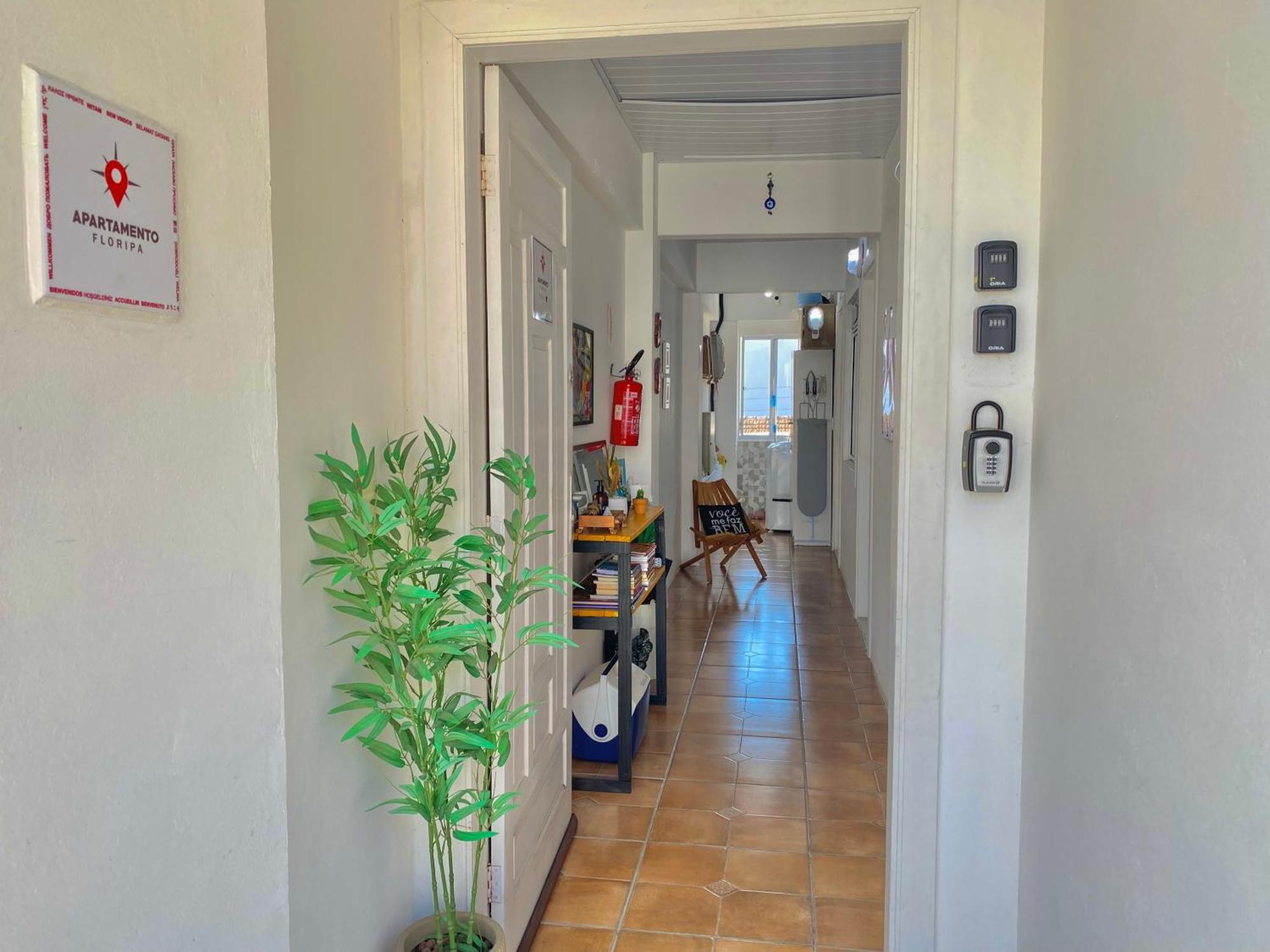 Apartamento Floripa 17 Aconchegante Bem Localizado ฟลอเรียนอโปลิส ภายนอก รูปภาพ